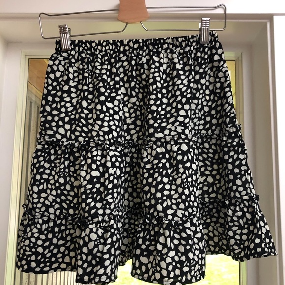 SHEIN BLACK & WHITE SKIRT - Picture 1 of 2